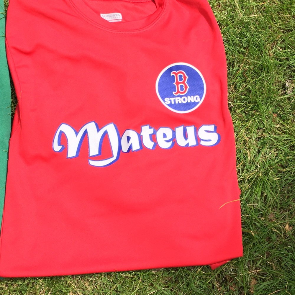 Mateus Boston strong athletic shirt 👽